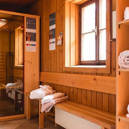 Gaestehaus Tauernhaus Pensjonat Matrei in Osttirol