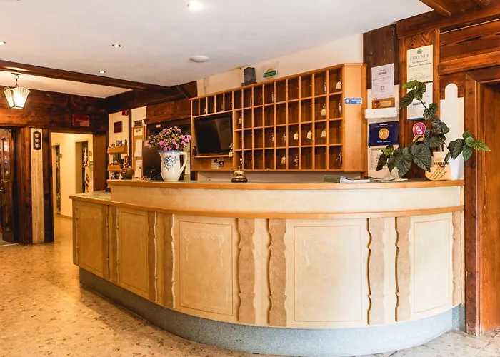 Gaestehaus Tauernhaus ゲストハウス マトライ・イン・オストティロル