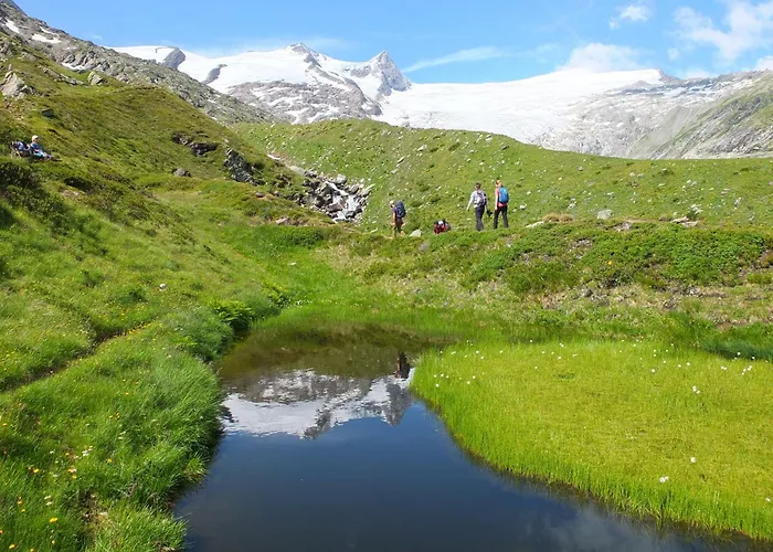 Gaestehaus Tauernhaus ゲストハウス