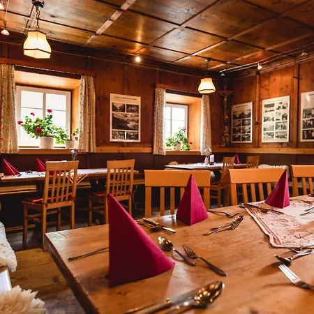 Gaestehaus Tauernhaus 3* Matrei in Osttirol