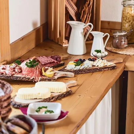 Gaestehaus Tauernhaus 3* Matrei in Osttirol